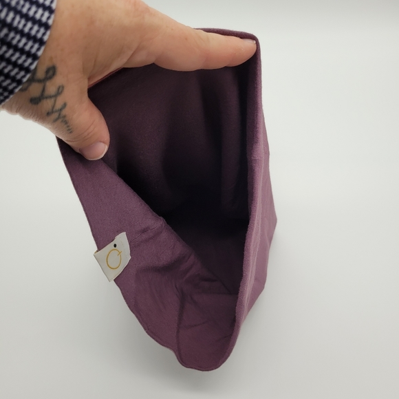 QUINN & DOT | slouchy bamboo stretch faux fur pompom beanie toque - Picture 4 of 5